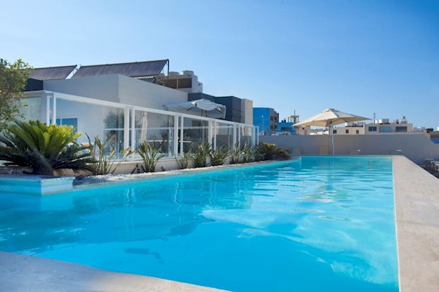 George Urban Boutique - Afbeelding 4