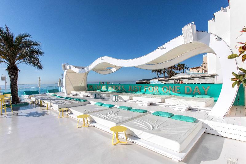 Ama Ibiza Beachfront Suites - Afbeelding 3