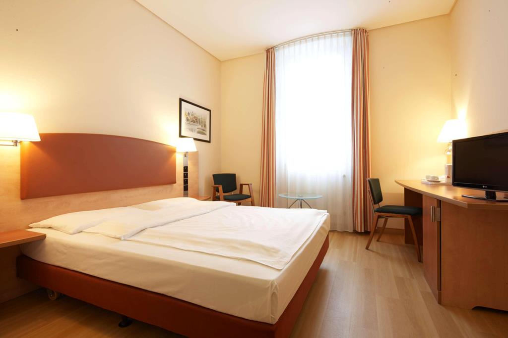 IntercityHotel Berlin Ostbahnhof - Afbeelding 2