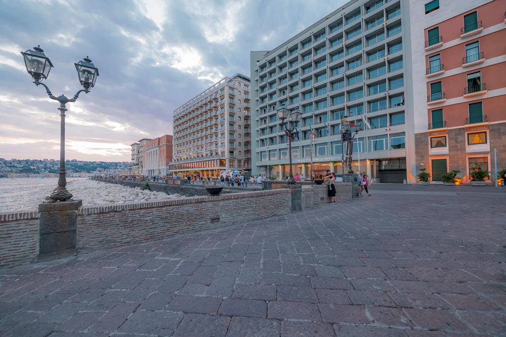 Royal Continental - Afbeelding 4