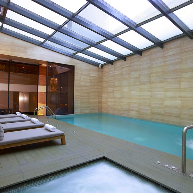 The Met Hotel