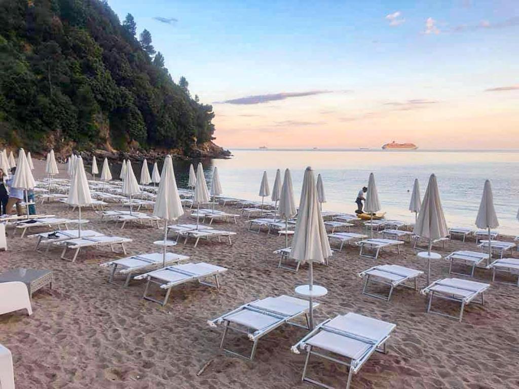 Byron - Afbeelding 3