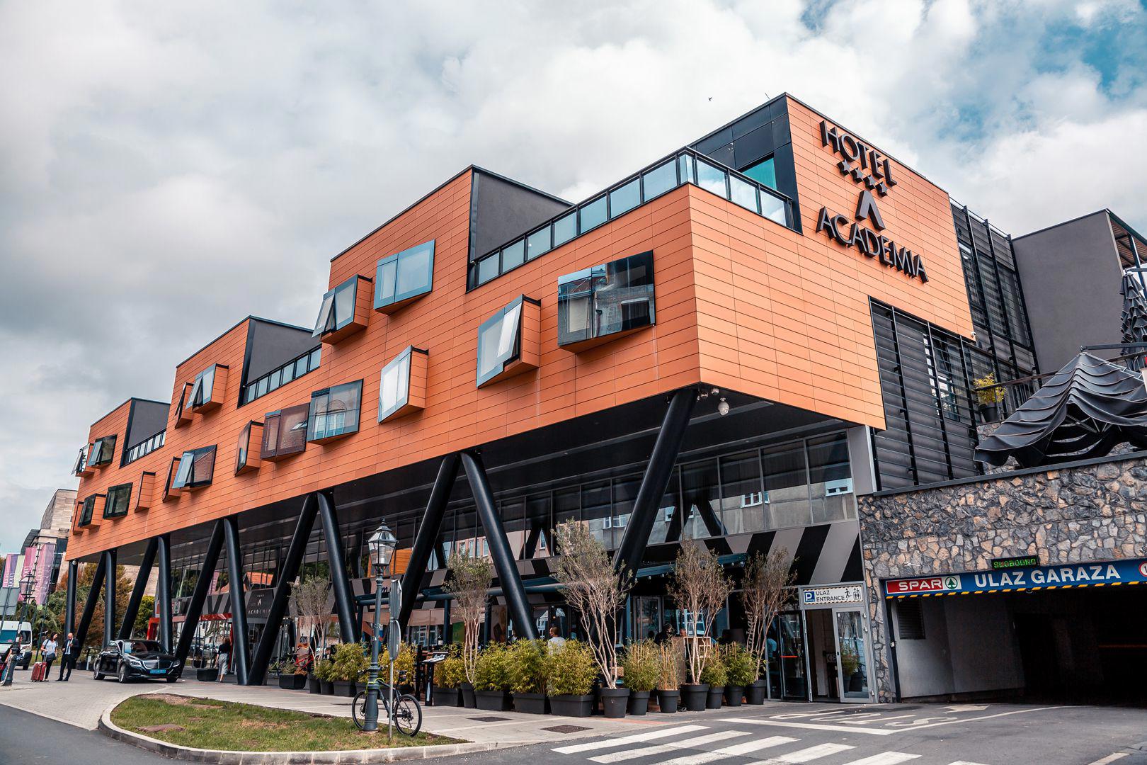 Academia - Afbeelding 3