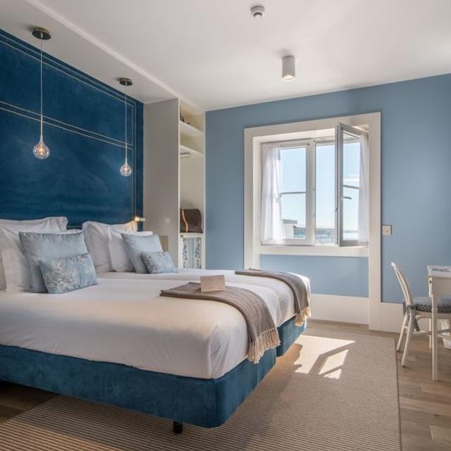 Lx Boutique Hotel