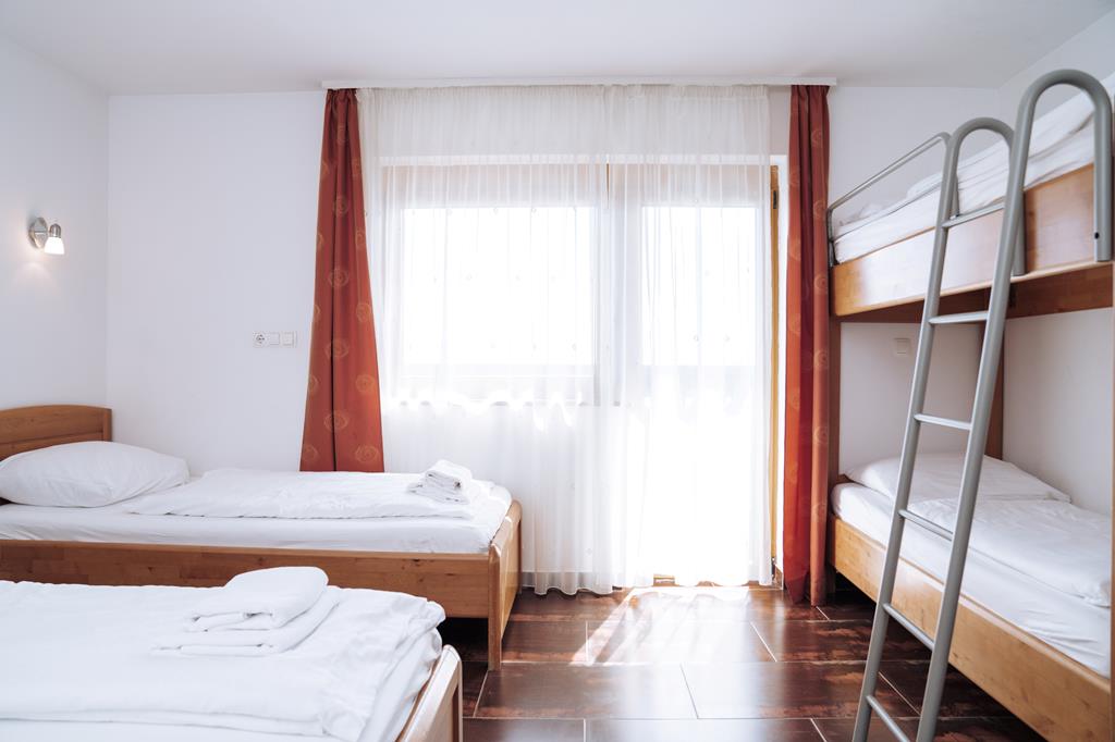 Grmovškov Dom Mountain Hut - Afbeelding 2