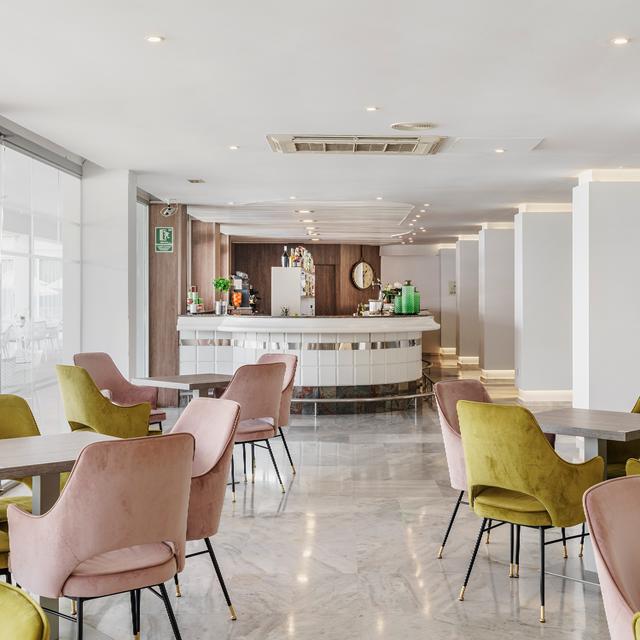 Alua Leo - Afbeelding 3