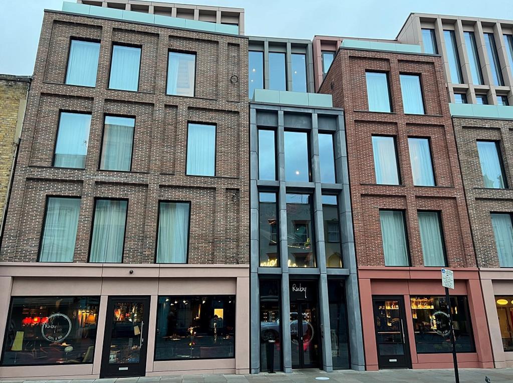 Ruby Lucy Hotel London - Afbeelding 4