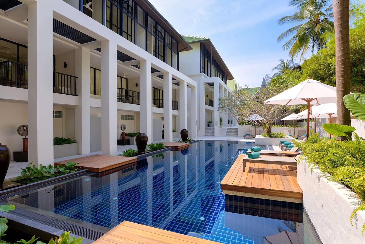 Outrigger Surin Beach Resort - Afbeelding 3