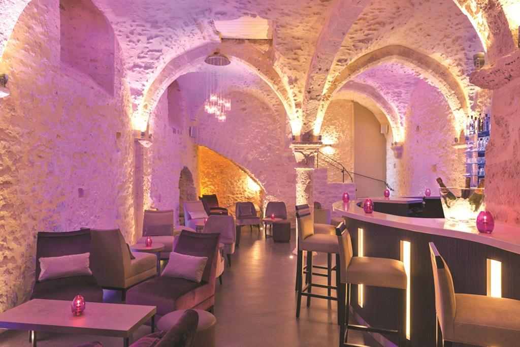 Aux Vieux Remparts - Afbeelding 2