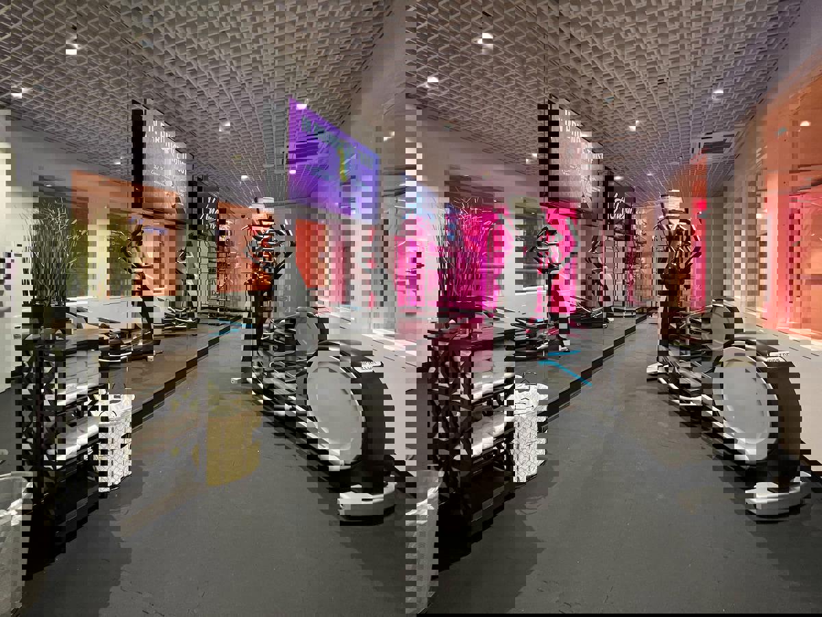 Ahern Luxury Boutique - Afbeelding 4