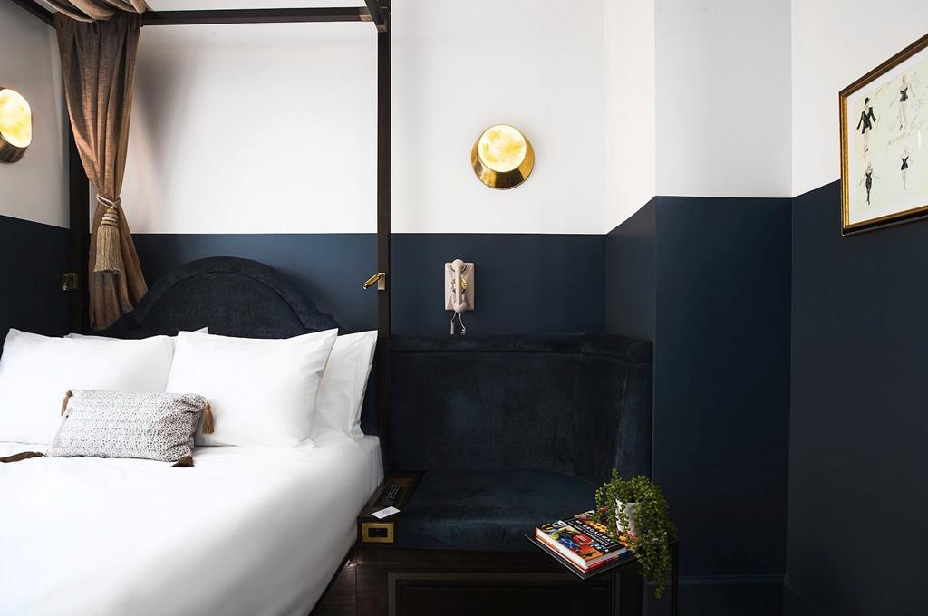 Civilian - Afbeelding 2