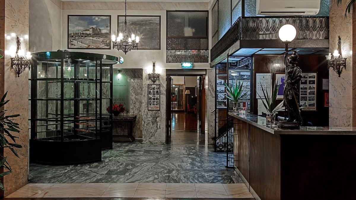 Astoria - Afbeelding 3