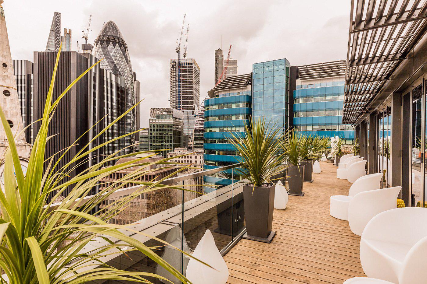 Saint - Afbeelding 3