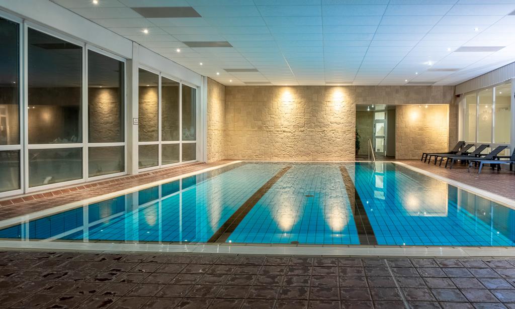 D9100140876B1A693D630712B56CB183