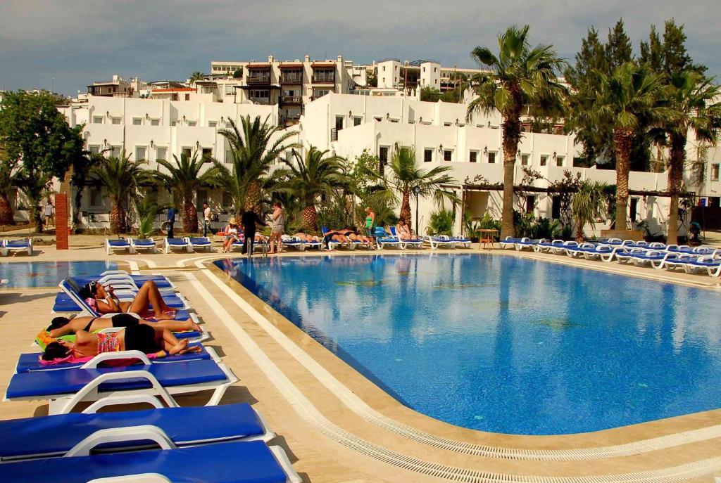 Nagi Beach - Afbeelding 3