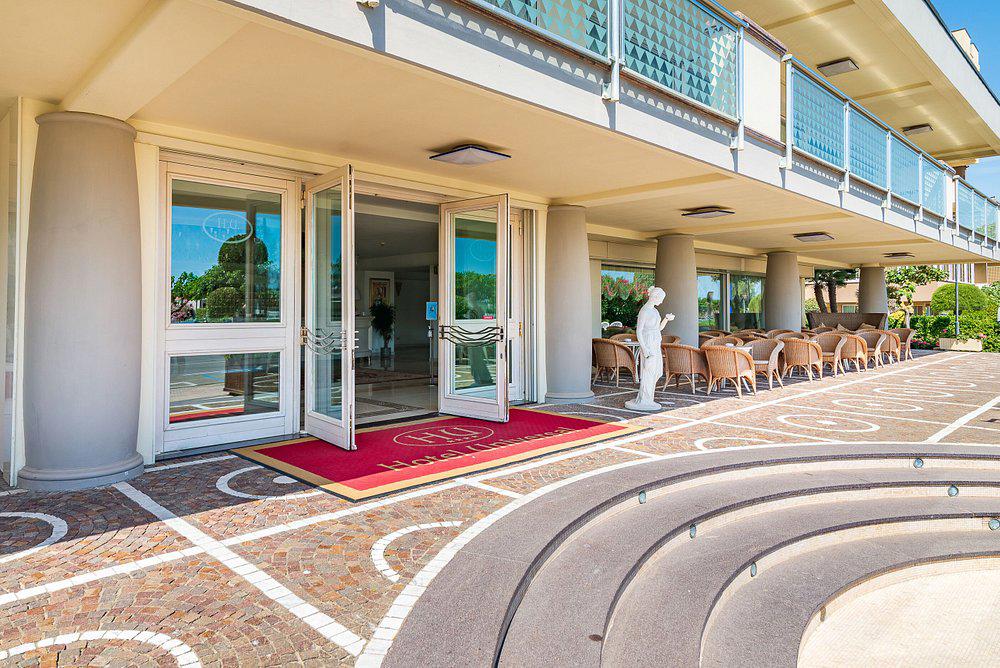 Universal - Afbeelding 4