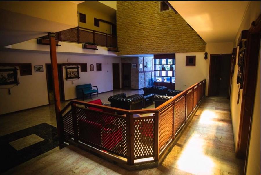 Dinara - Afbeelding 4