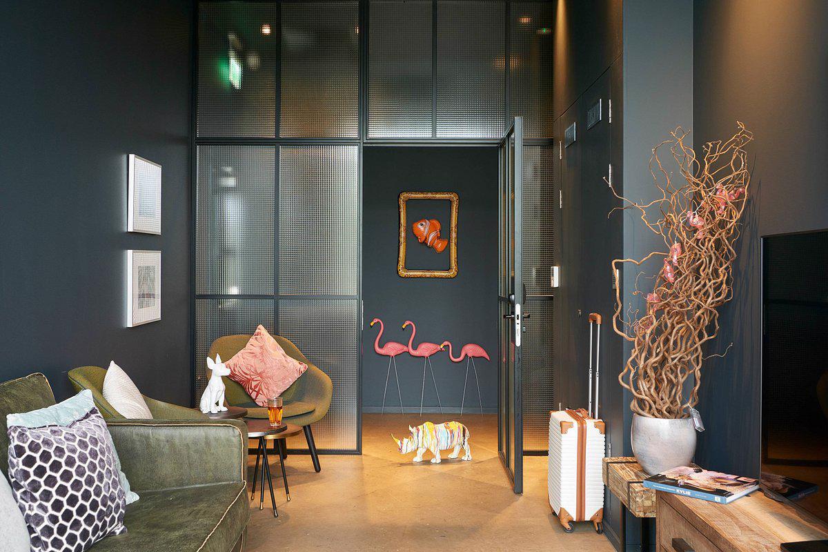 Hotel Moxy Edinburgh Airport - Afbeelding 2