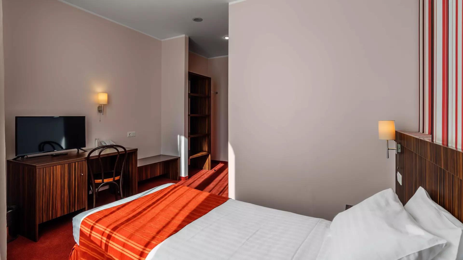 Rija VEF - Afbeelding 2