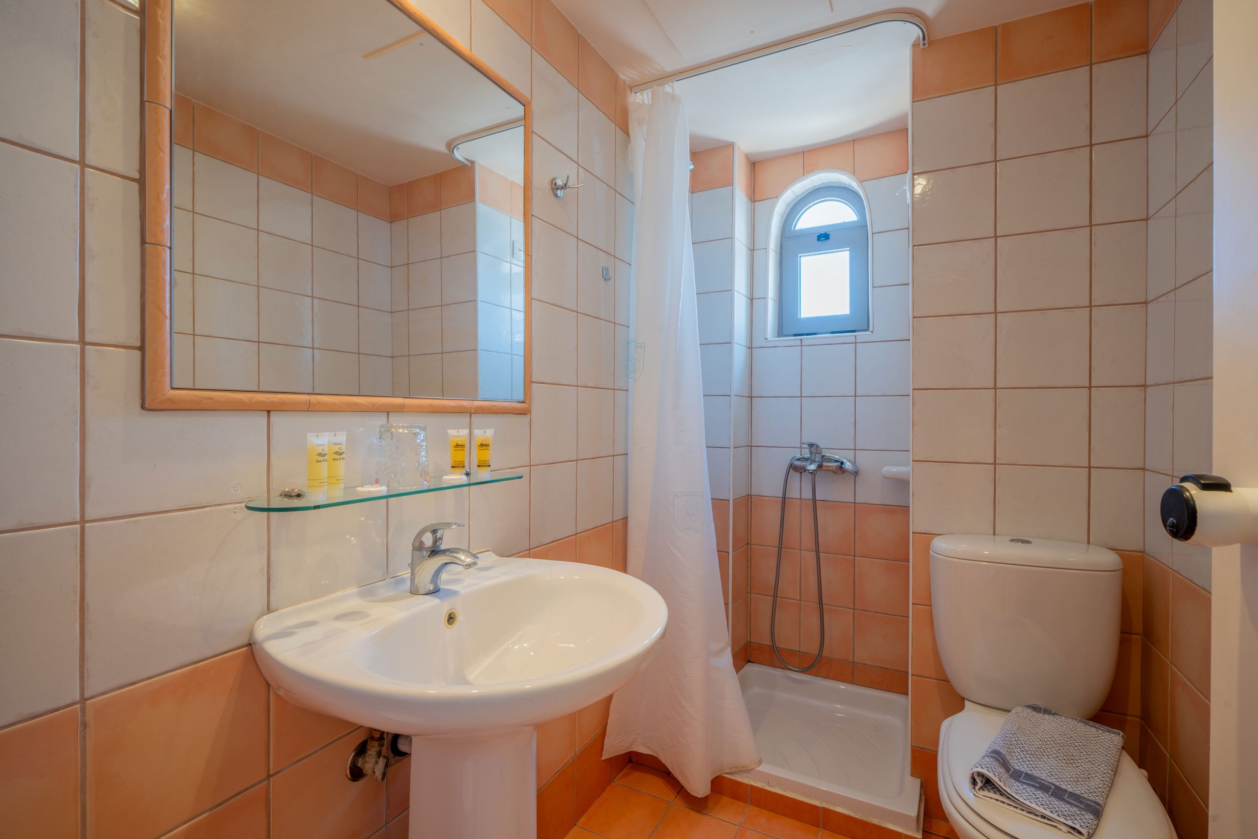 Lefkoniko Beach Hotel - Afbeelding 2