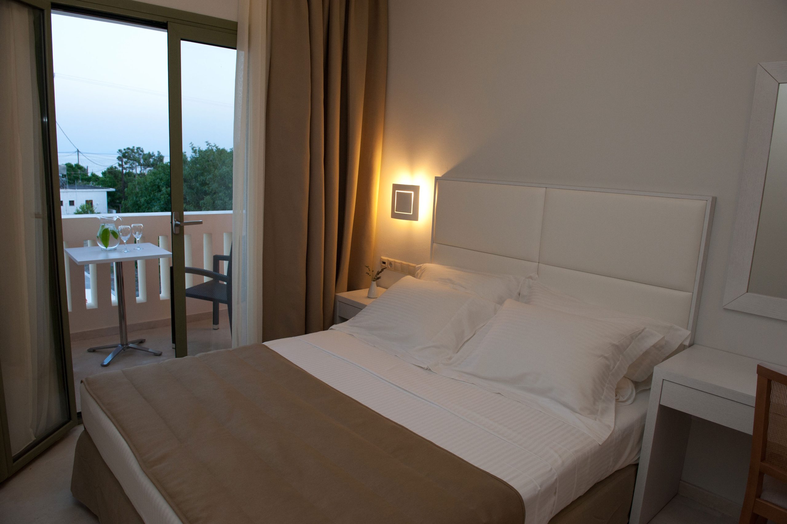 Fly & Go Aphrodite Samos Suites - Afbeelding 2