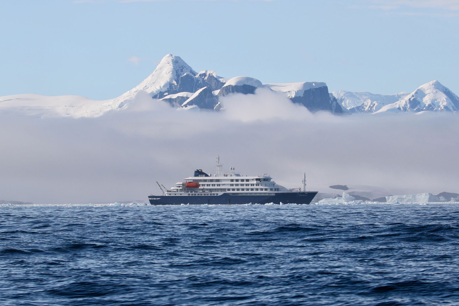 Expeditiecruise Antarctica per m/v Hondius
