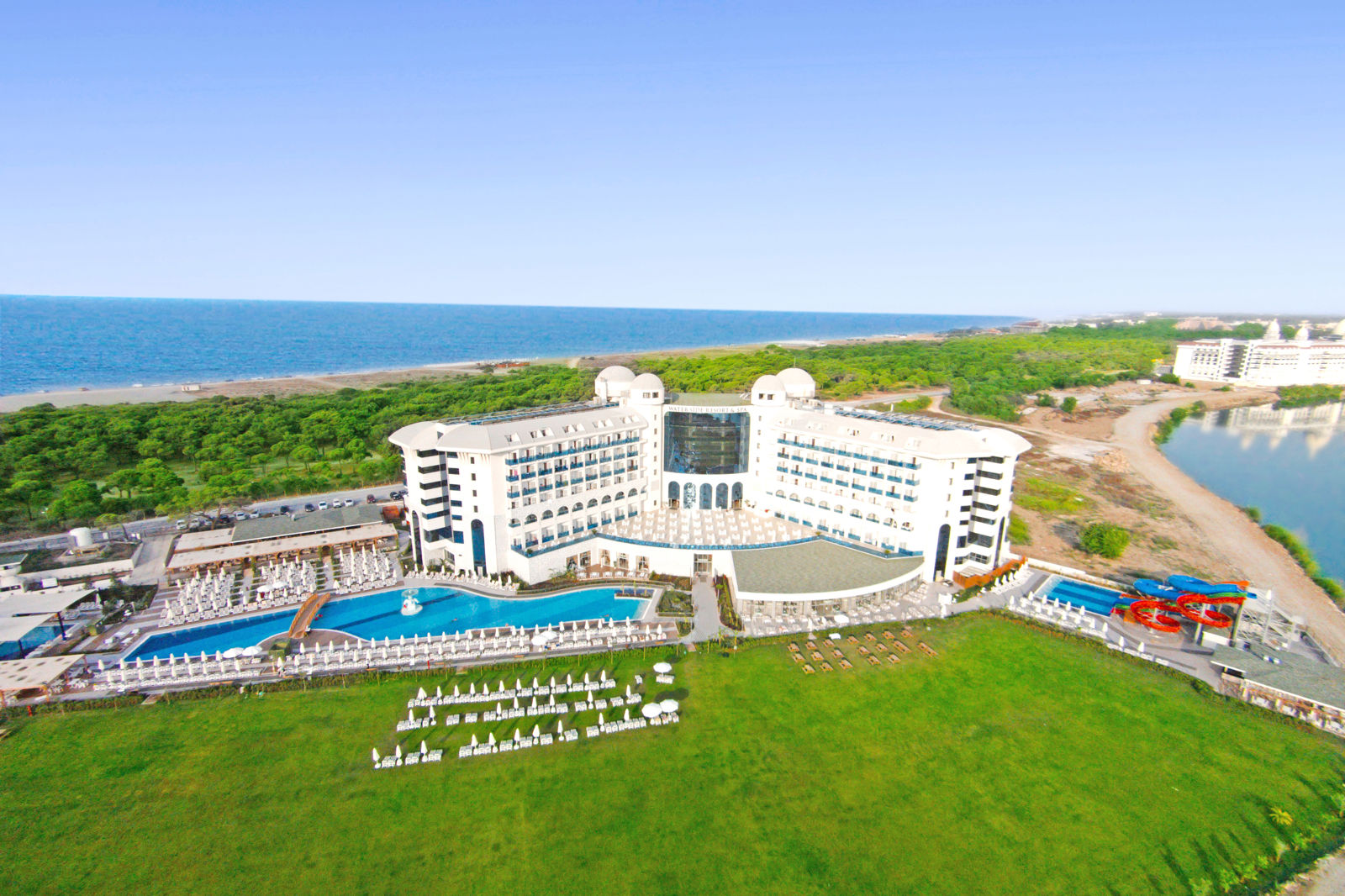 Fly & Go Water Side Resort & Spa - Afbeelding 4