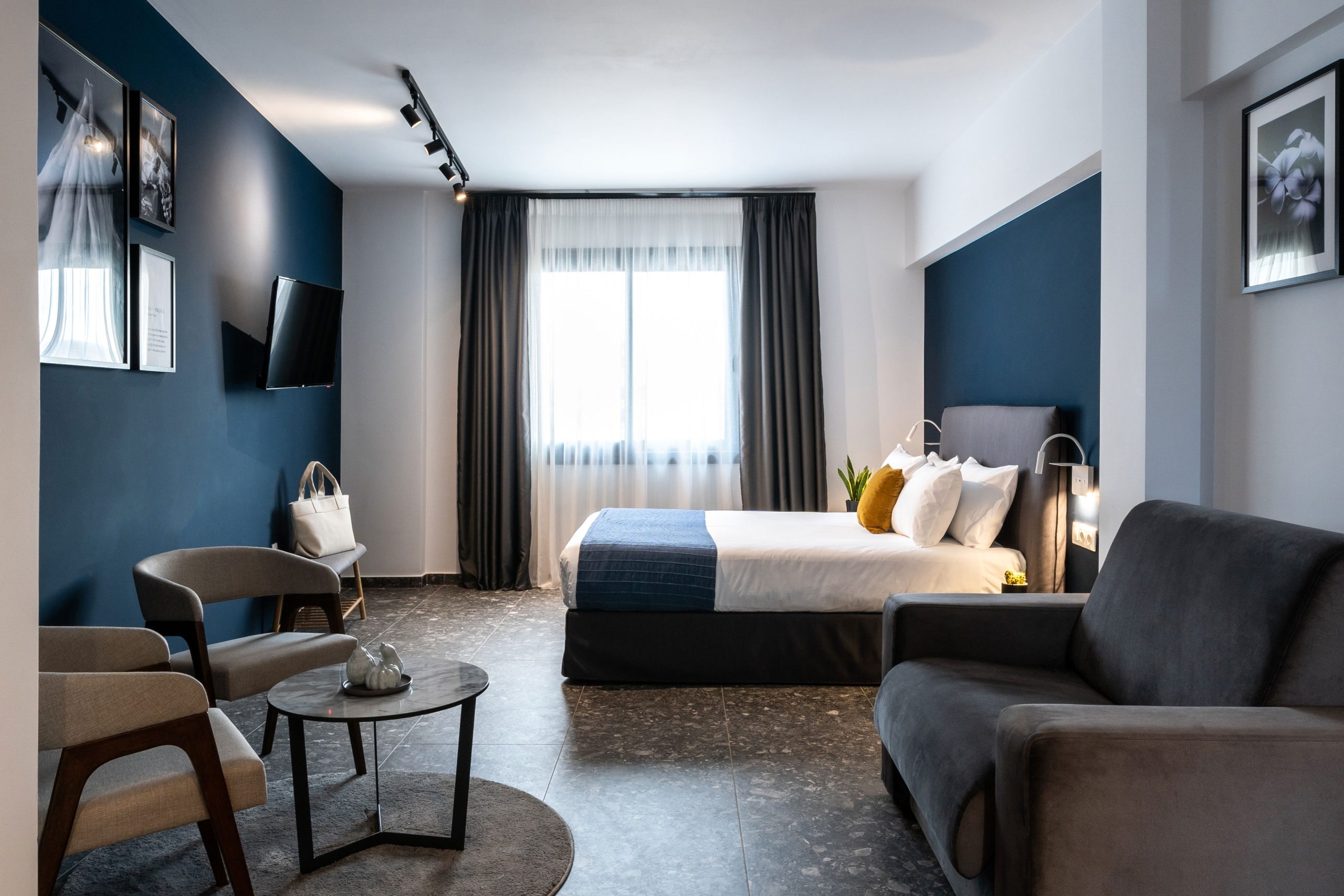 Play Theatrou Athens - Afbeelding 4