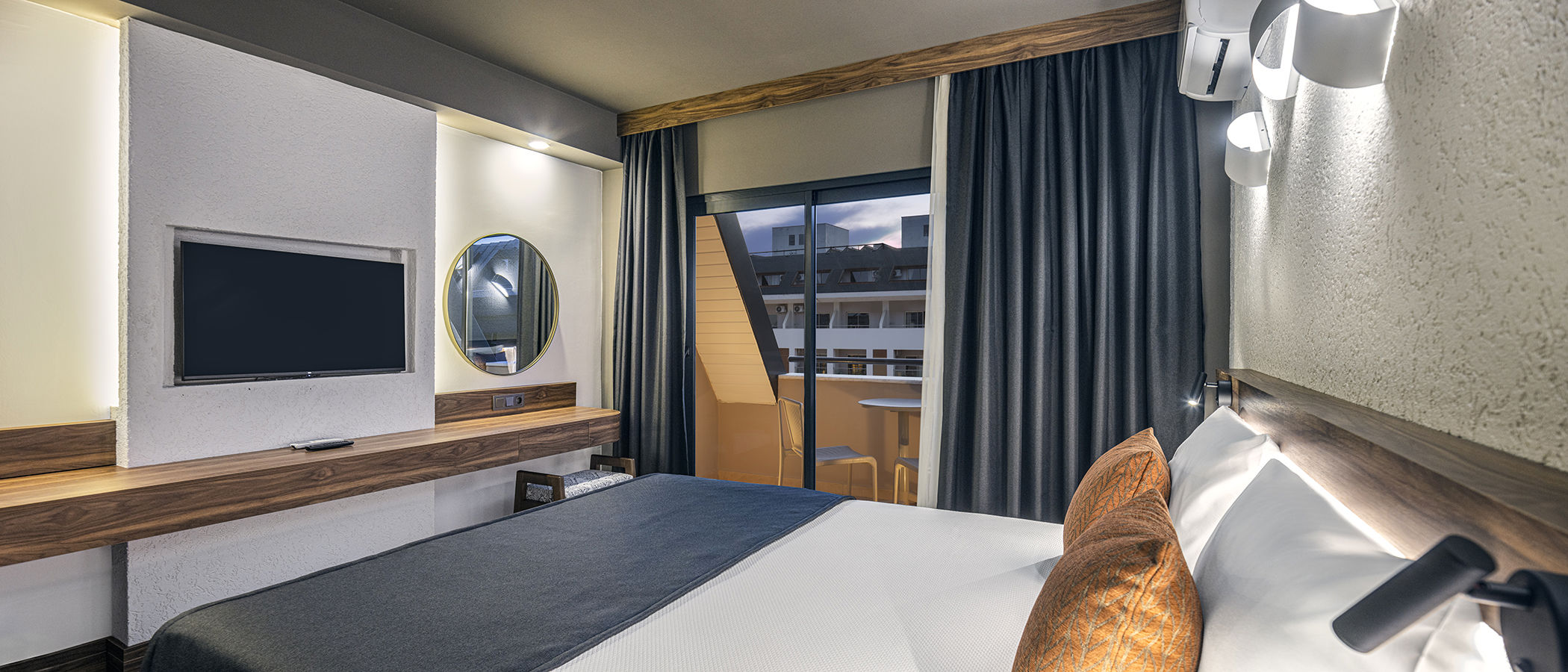 Kaia Coracesium - Afbeelding 2