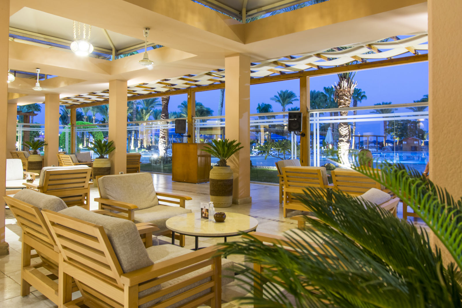 Continental Hotel - Afbeelding 4