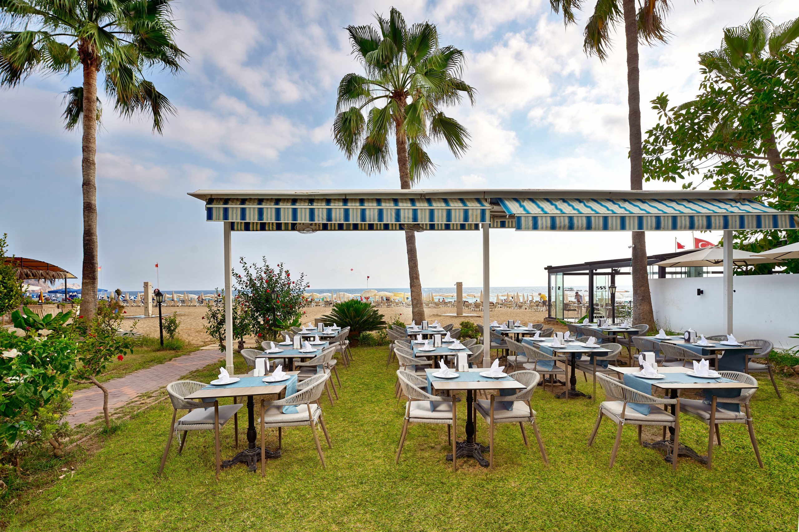 Elysee Beach - Afbeelding 3