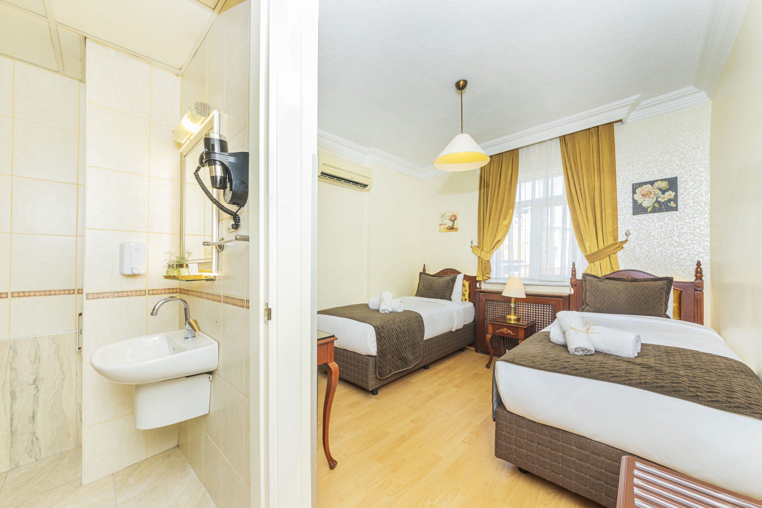 Ipek Palas - Afbeelding 3