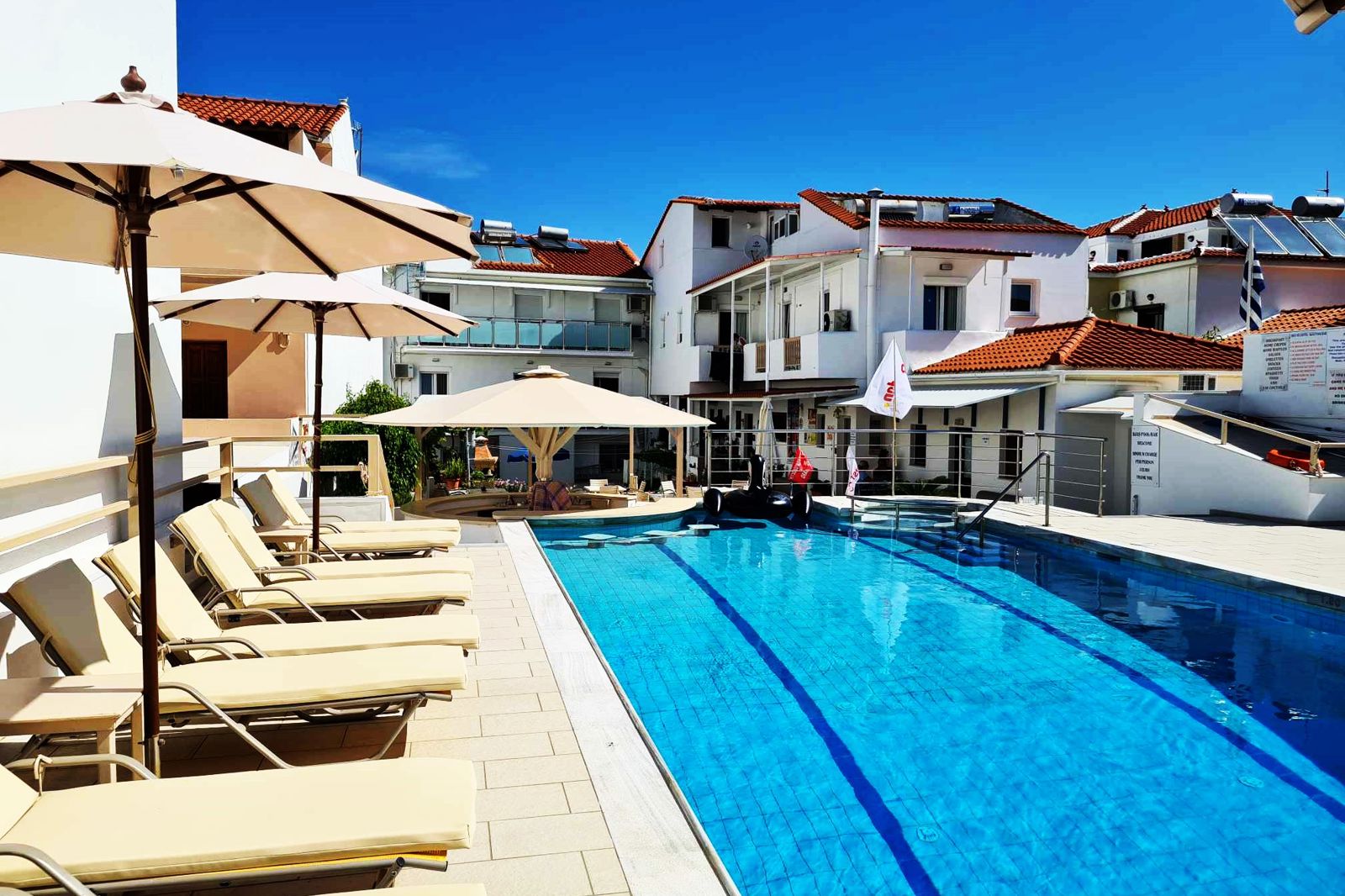 Blue Sea Rooms & Studios - Afbeelding 2