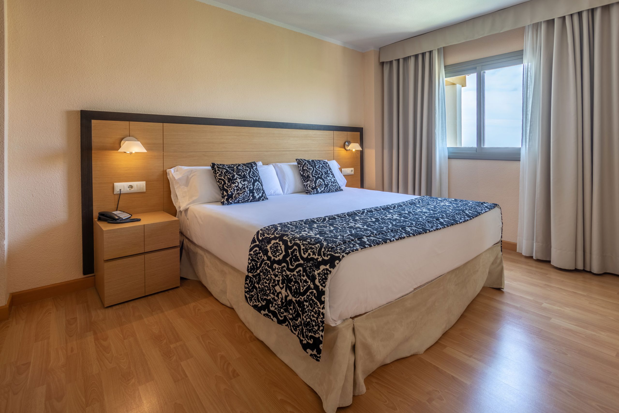 Zafiro Tropic - Afbeelding 4