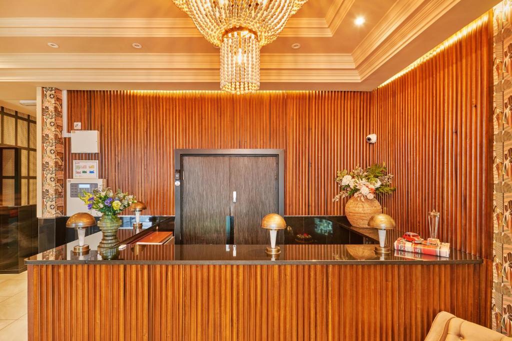 OYO Huttons - Afbeelding 4