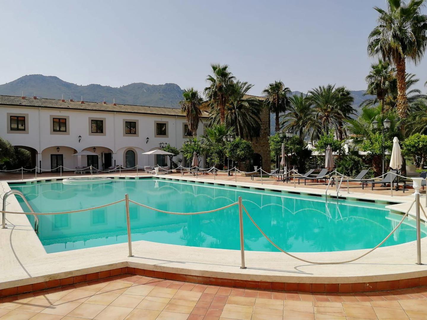 Al Balhara Resort