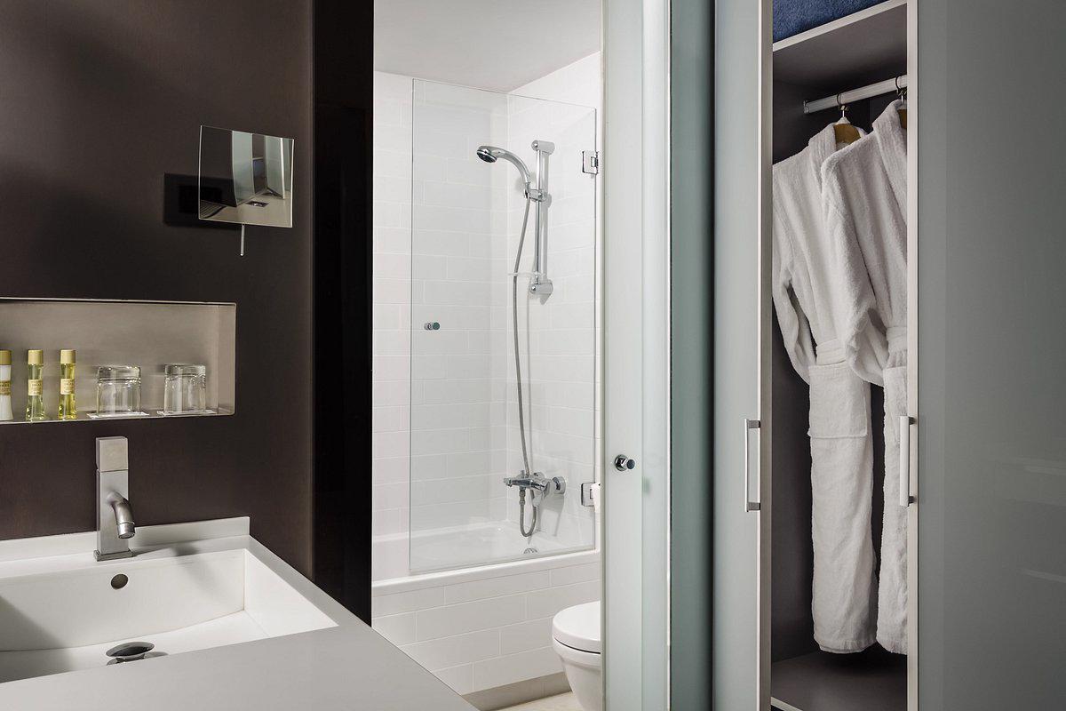 Ikonik Angli - Afbeelding 2