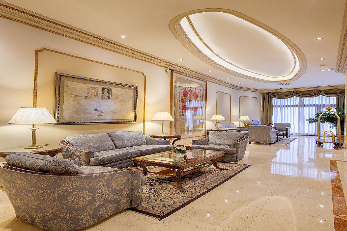 Roger De Lluria - Afbeelding 2