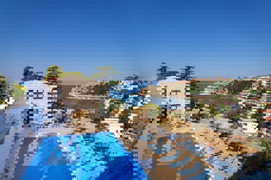 The New Mediteran Villa Edition - Afbeelding 4