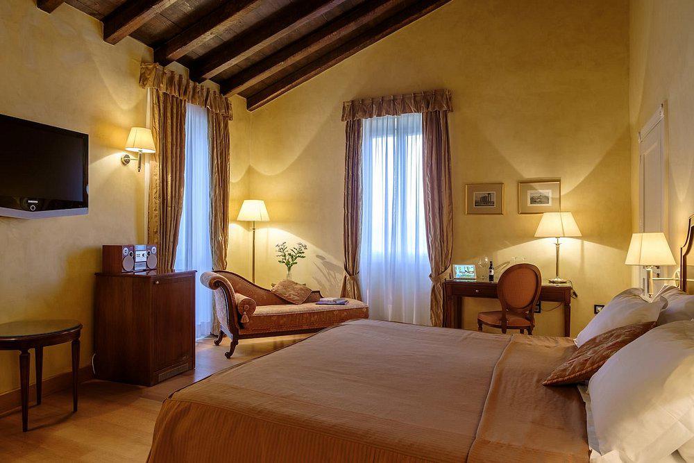 Siorra Vittoria Boutique - Afbeelding 4