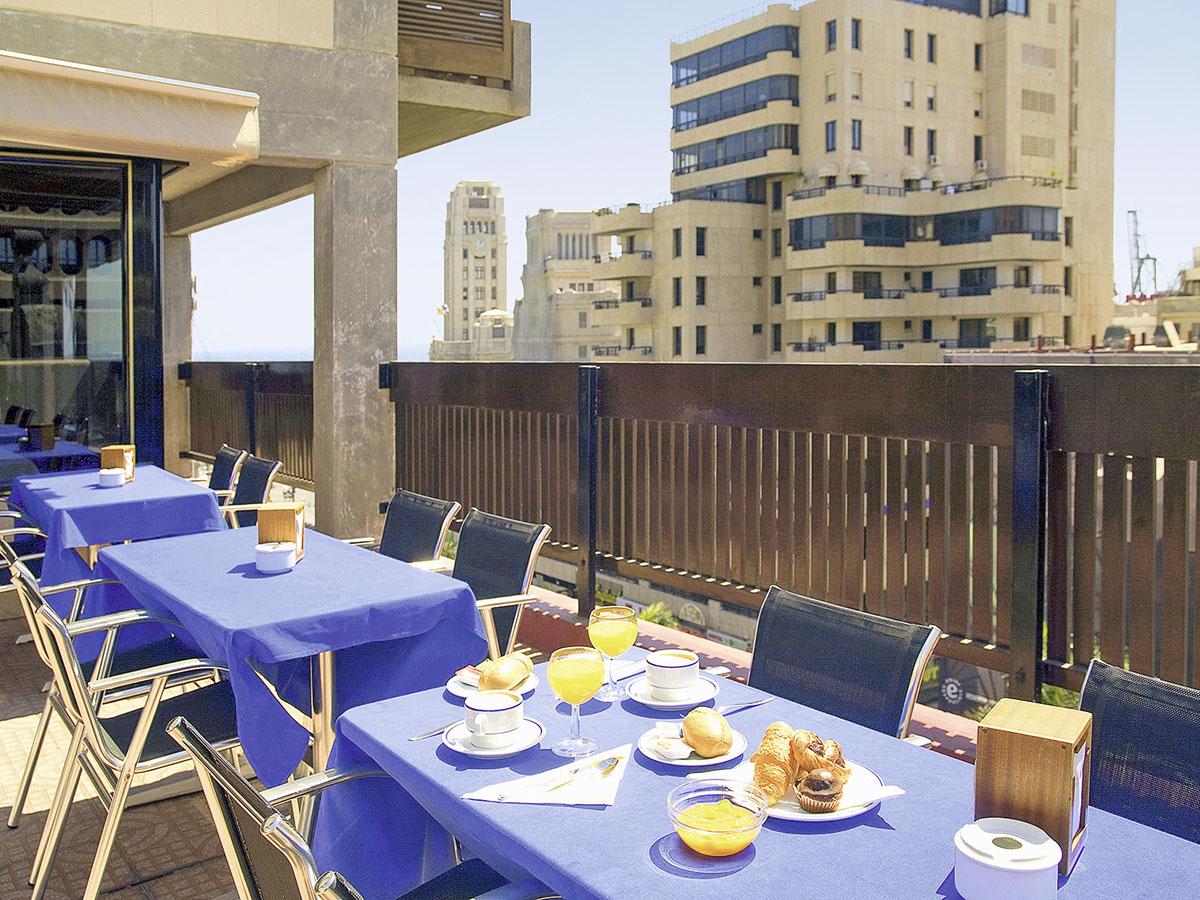 Adonis Plaza - Afbeelding 2