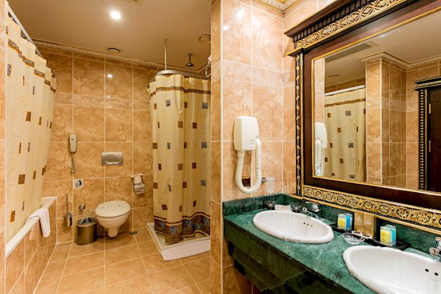 Club Sera - Afbeelding 2