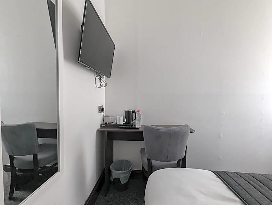 OYO Firs Lodge London Heathrow - Afbeelding 3