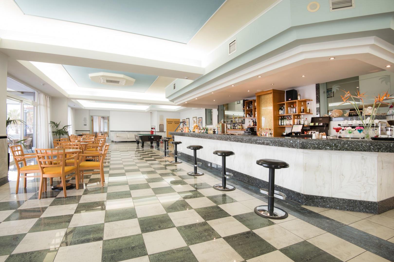 hotel Kosta Palace City - Afbeelding 2