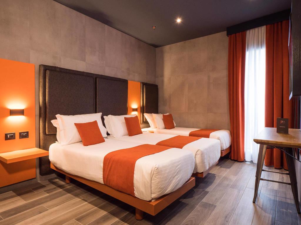 J24 Milano - Afbeelding 2