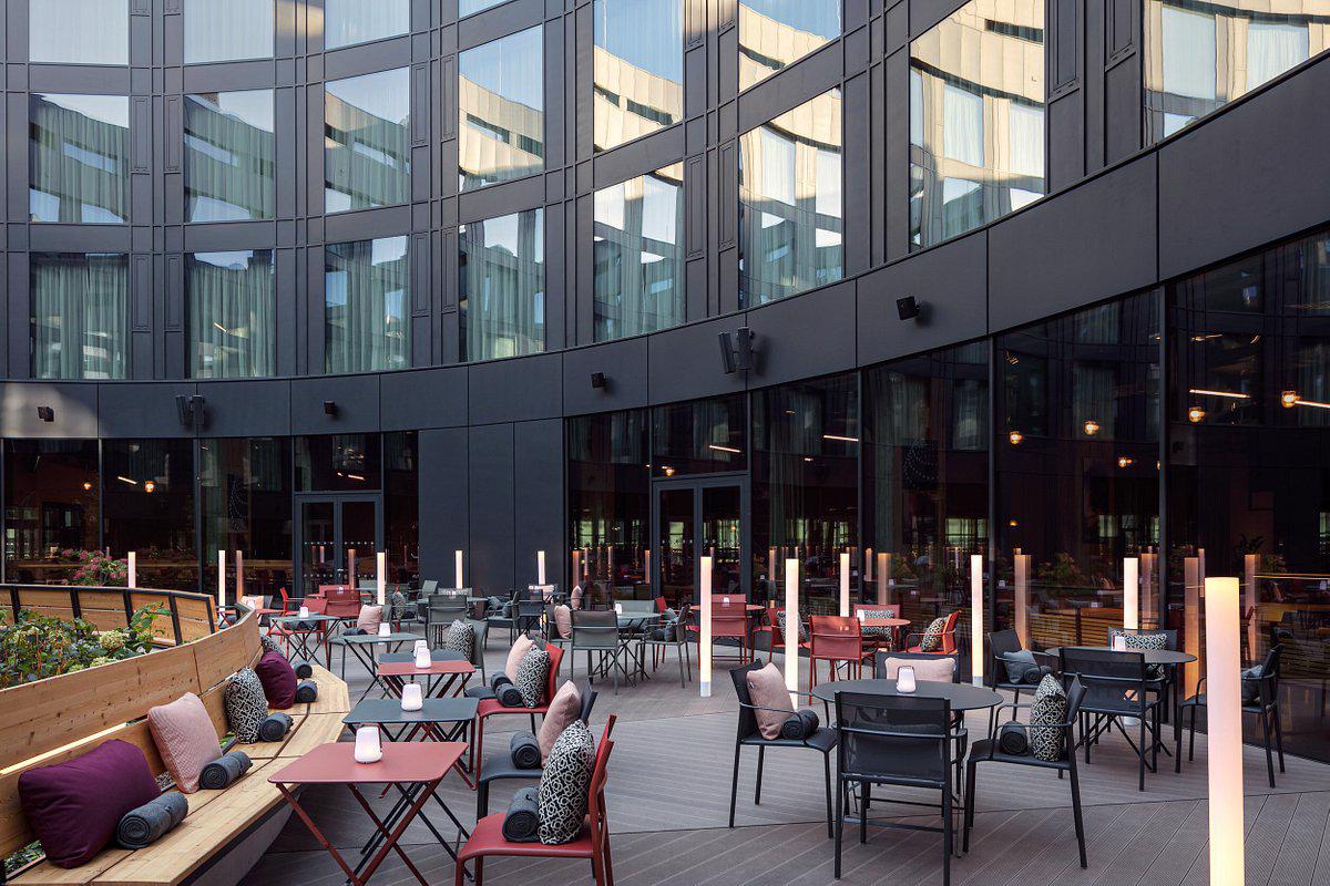 Stages Prague a Tribute Portfolio - Afbeelding 4