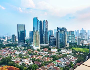 Jakarta,City,Skyline,With,Urban,Skyscrapers,In,The,Afternoon